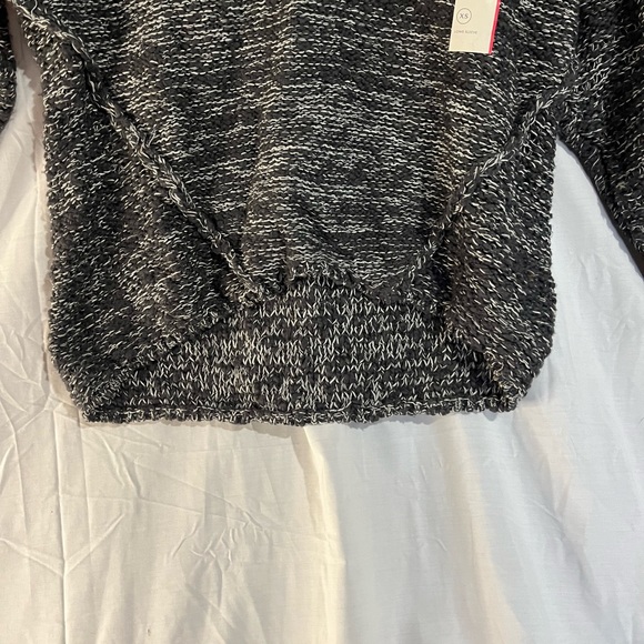 NWT Universal Thread woman’s v neck gray sweater xs - Picture 2 of 4